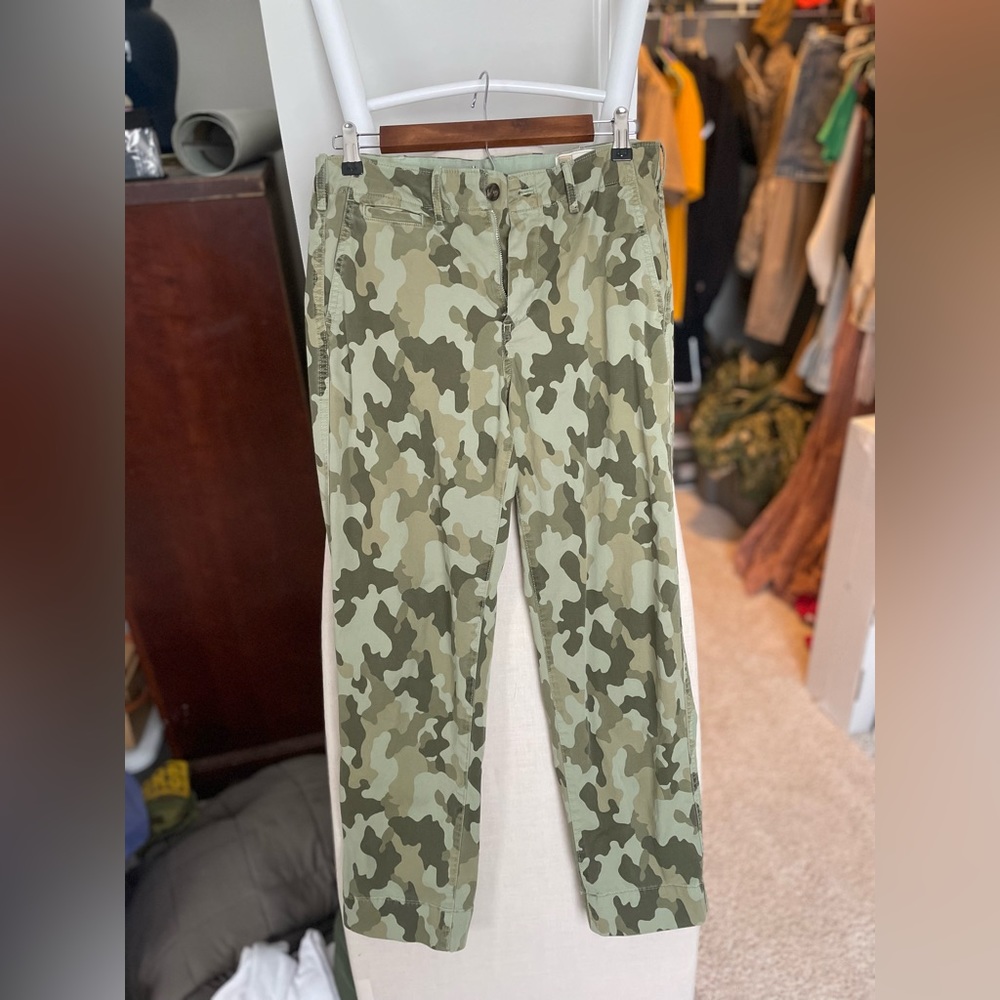 Straight khaki high rise camo pants